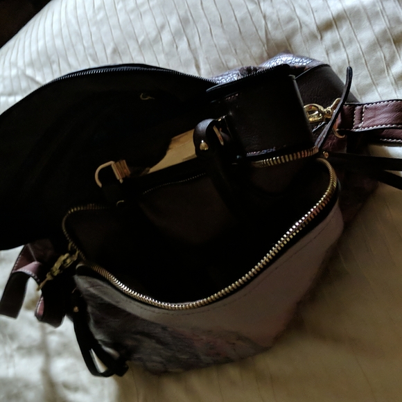 Purse - Picture 4 of 7